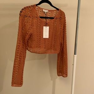 Beautiful crochet cropped top bell sleeves orange. Summer of Diane x Vici Small